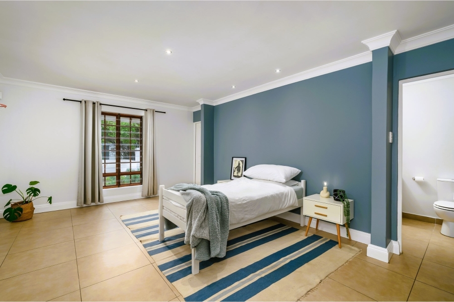 5 Bedroom Property for Sale in Theescombe Eastern Cape